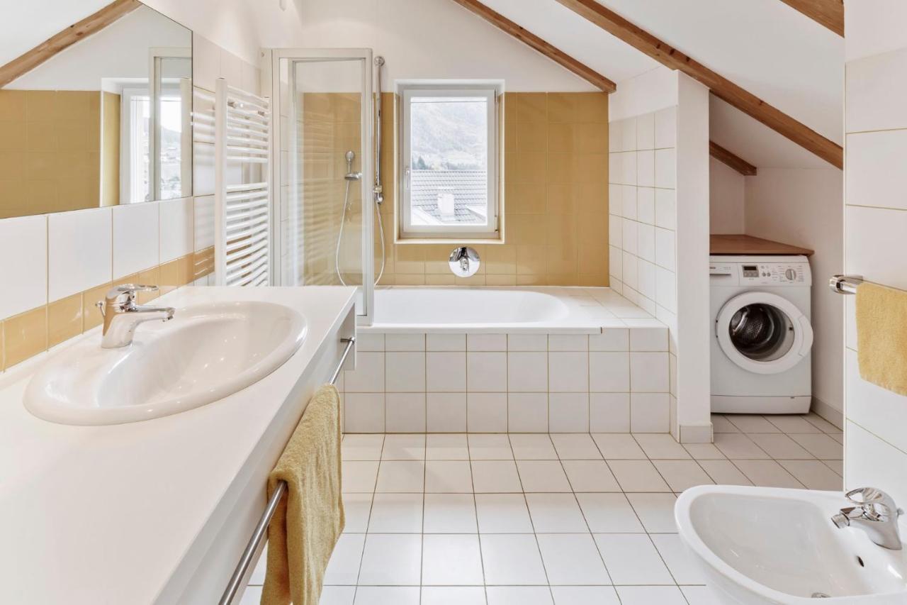 Apartments Petlin โอติเซ ภายนอก รูปภาพ